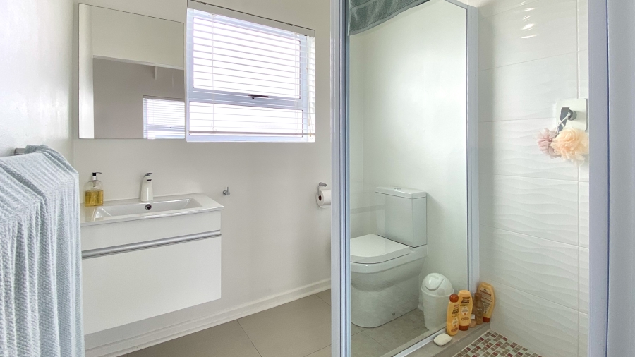 4 Bedroom Property for Sale in Dwarskersbos Western Cape